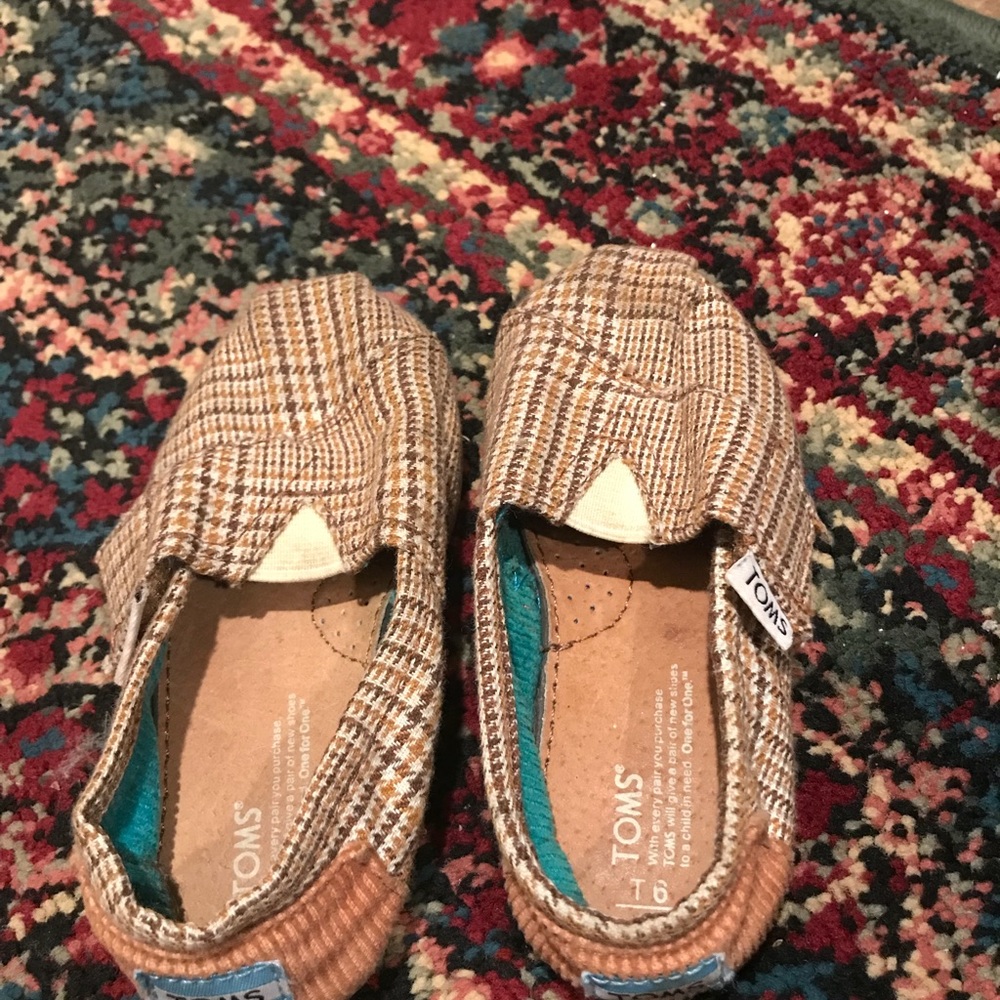 Toms loafers